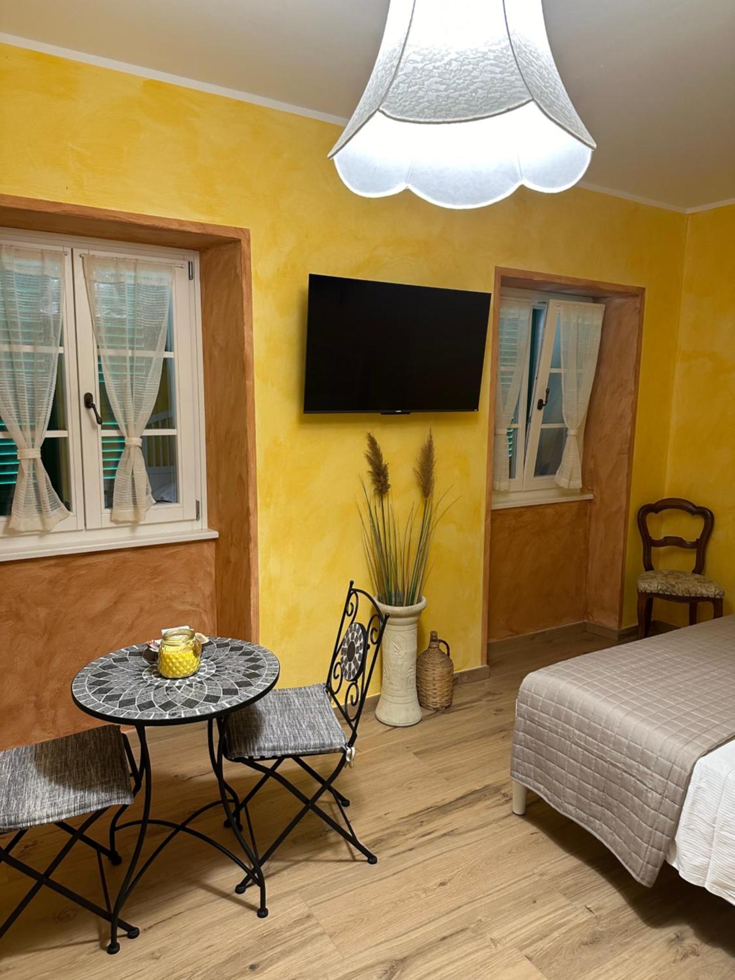 Nel Caruggio - B&B Mornese Dış mekan fotoğraf